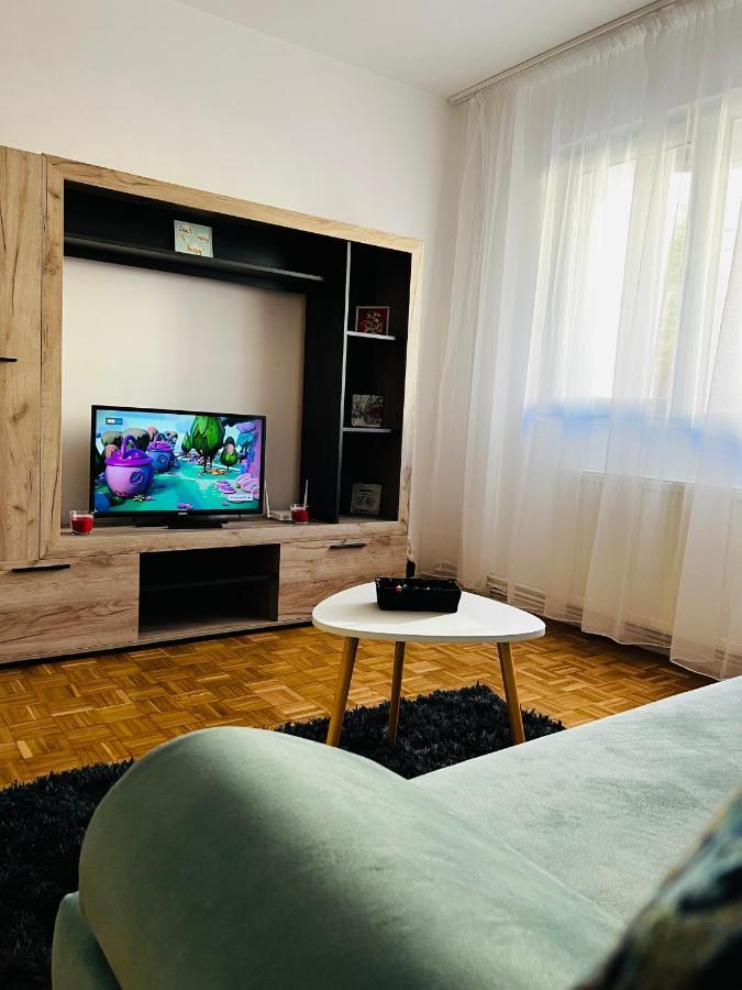 Апартаменты House24 Gari Брашов Экстерьер фото